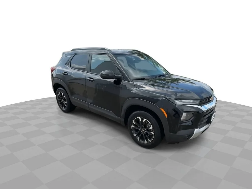 Used 2023 MOSAIC BLACK METALLIC Chevrolet LT image 2