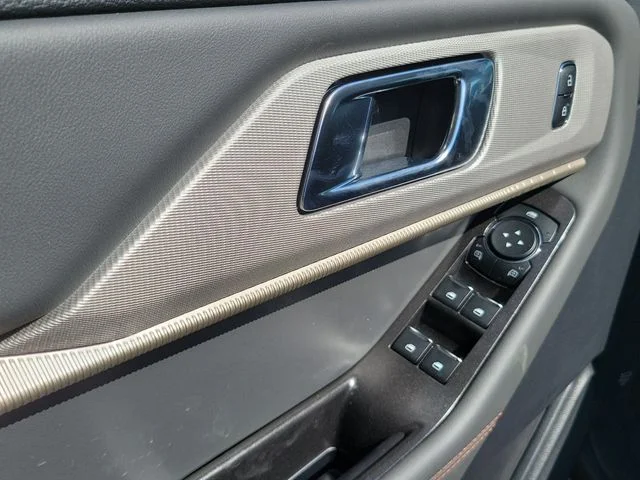 New 2026 Agate Black Metallic Ford Active image 18