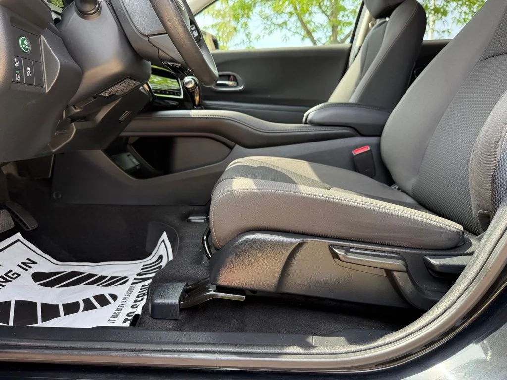 Used 2019 Black Honda EX image 10