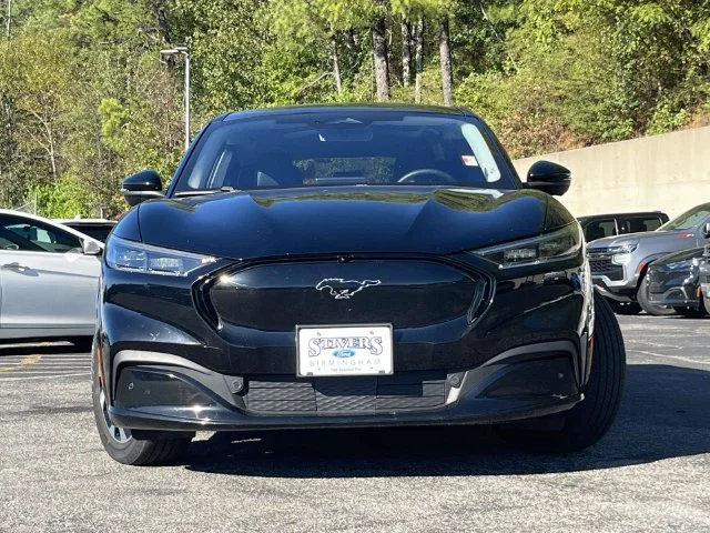 Used 2023 Black Ford Premium image 9