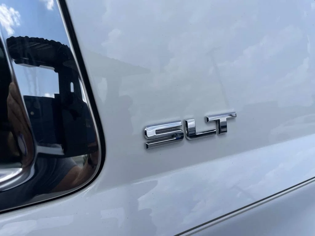 Used 2015 SUMMIT WHITE GMC SLT image 13