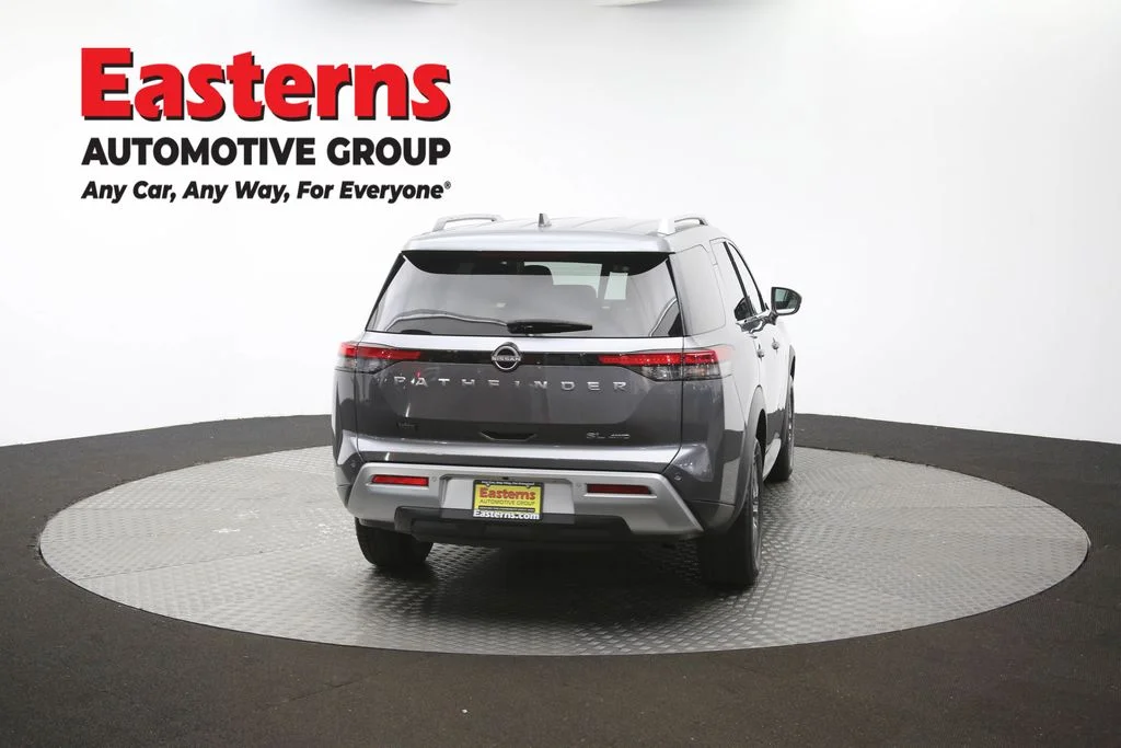 Used 2022 Gray Nissan SL image 39