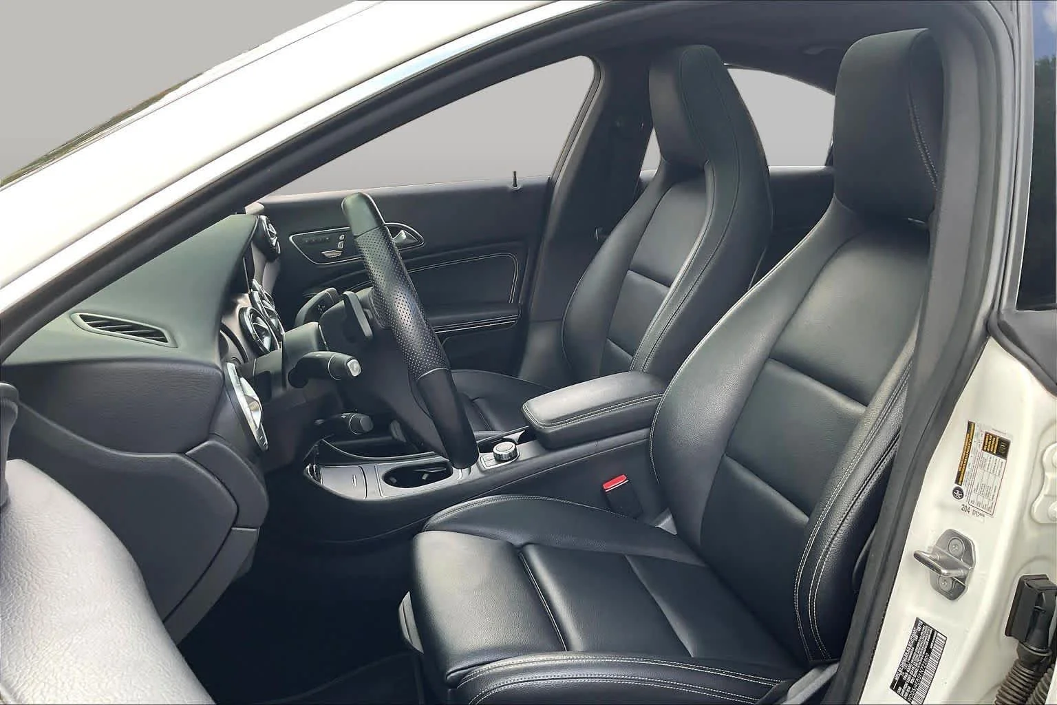 Used 2019 Polar White Mercedes-Benz CLA 250 image 8