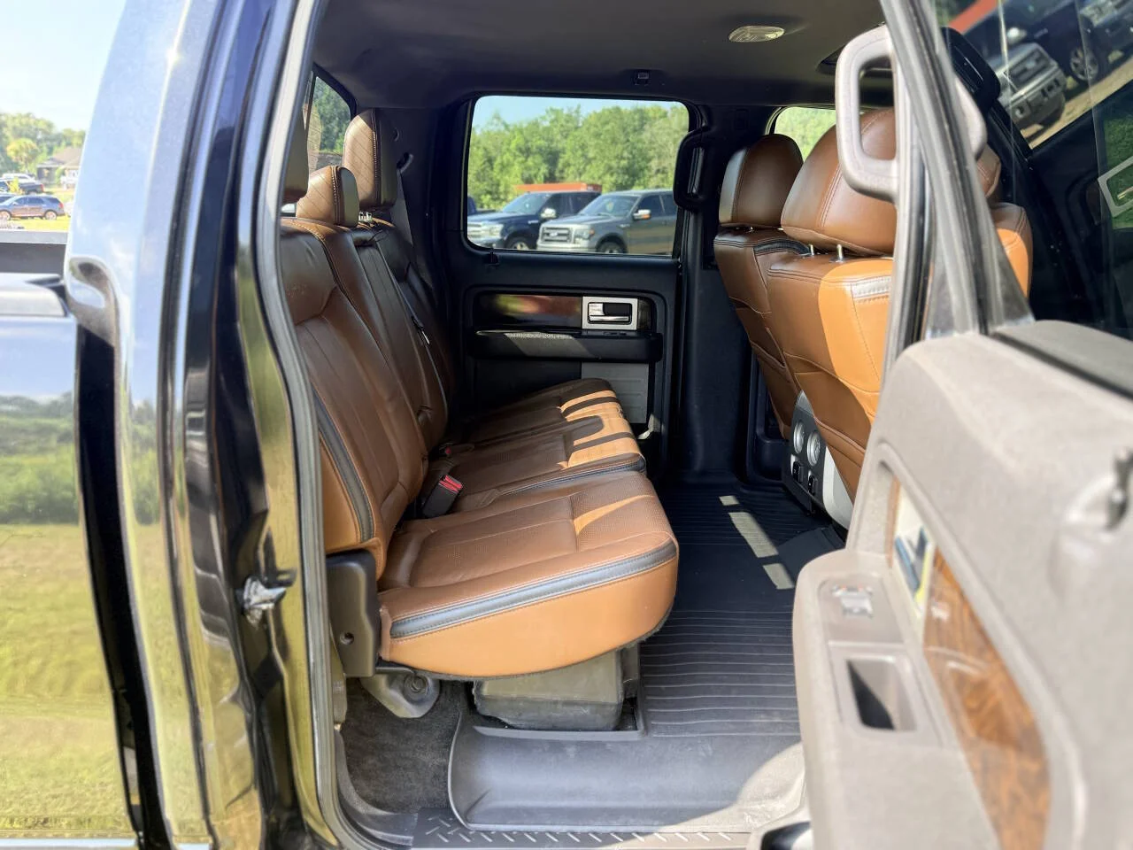 Used 2013 Black Ford Lariat 4x4 4dr SuperCrew Styleside 6.5 ft. SB image 18