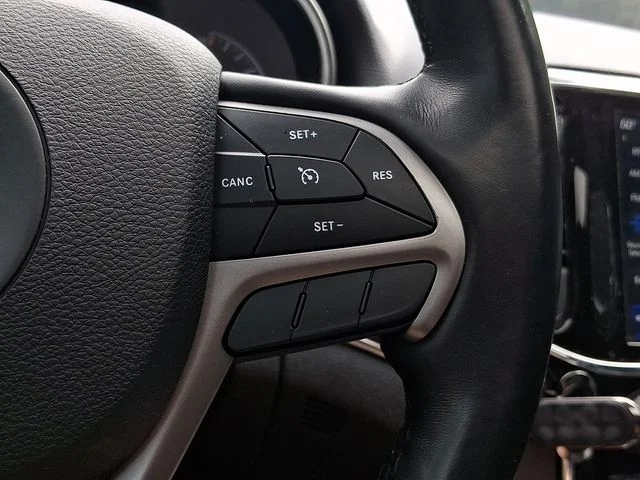 Used 2021 White Jeep Limited image 24