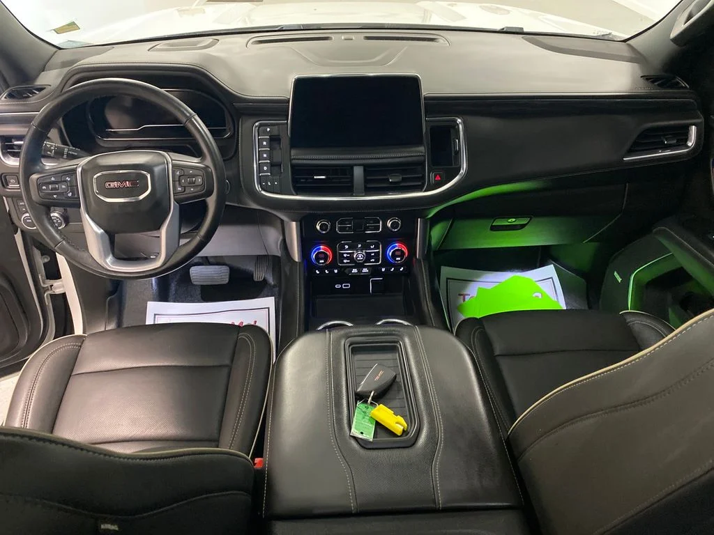 Used 2022 White GMC SLT image 20