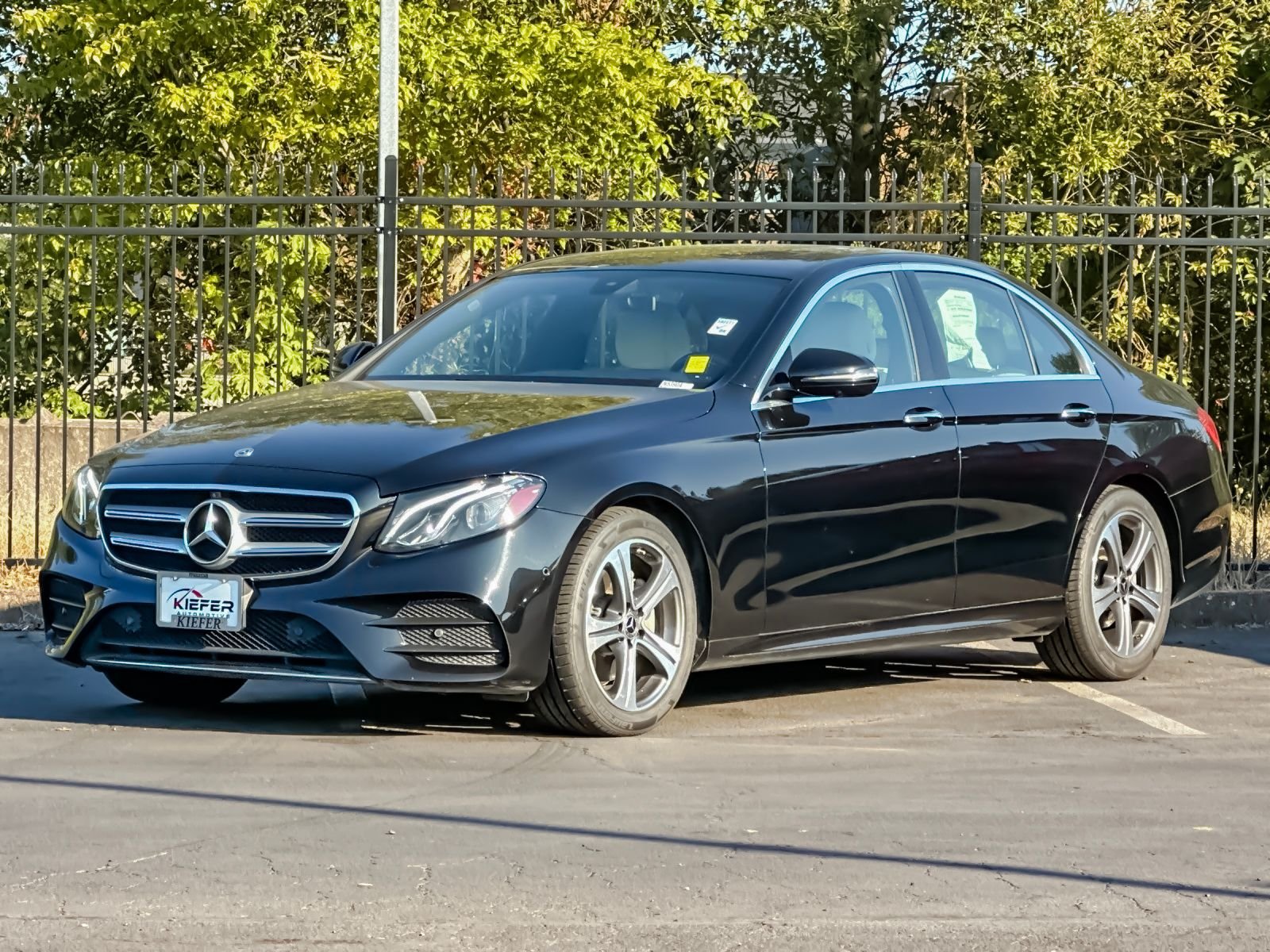 2019 Mercedes-Benz E-Class E300 - Photo 8