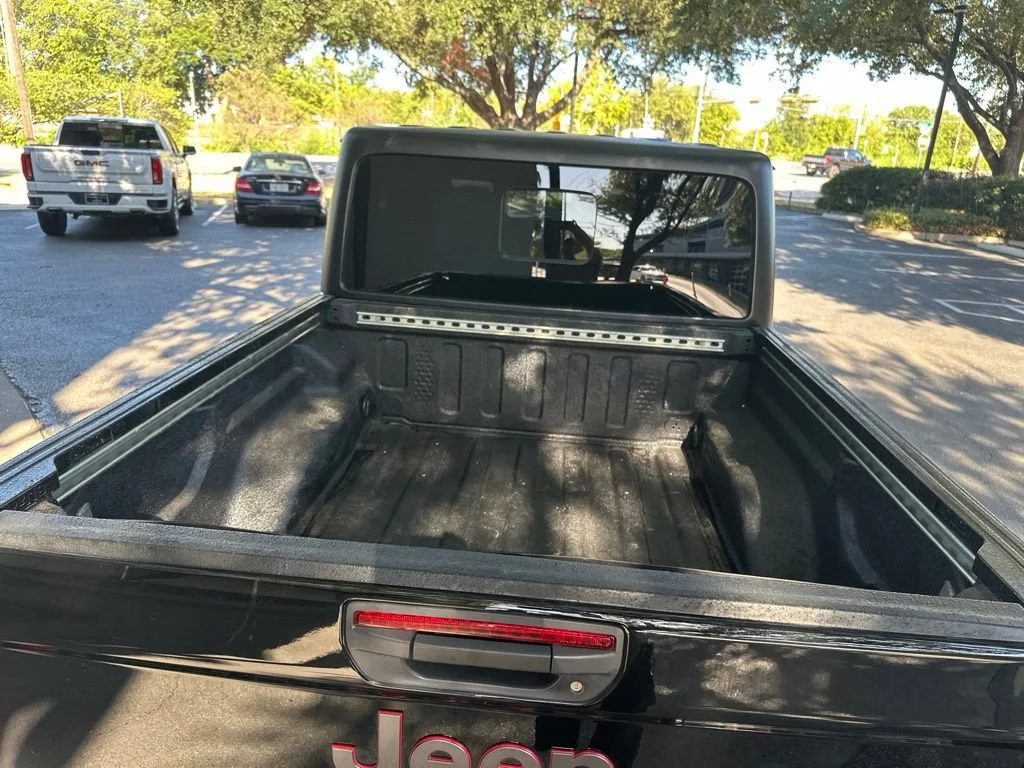 Used 2023 Black Jeep Rubicon image 9