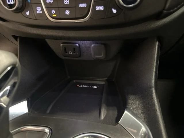 Used 2023 Sterling Gray Metallic Chevrolet LT Cloth image 29