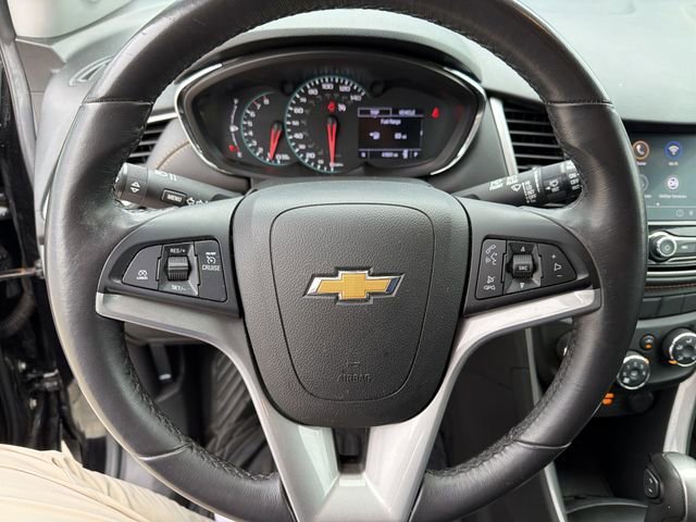 Used 2020 MOSAIC BLACK METALLIC Chevrolet LT image 16