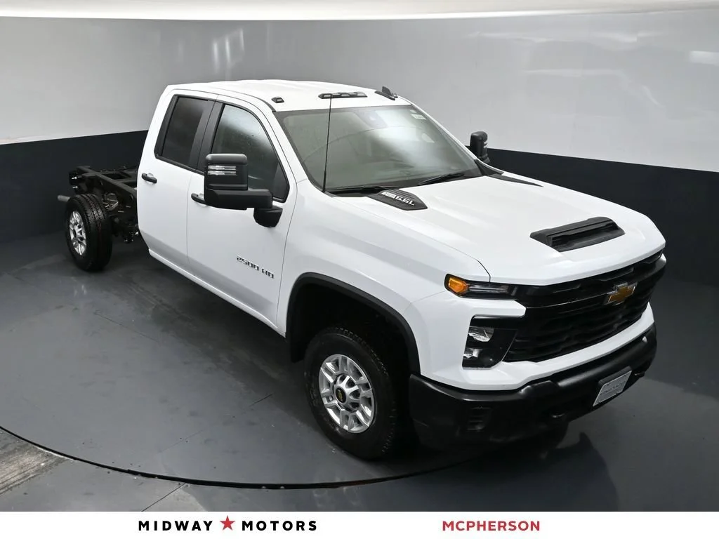 2026 Chevrolet Silverado HD Work Truck 4WD Double Cab Standard Box's photo