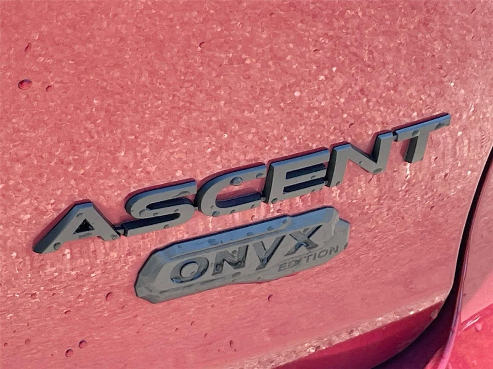Used 2024 Crimson Red Pearl Subaru Onyx Edition Limited image 10
