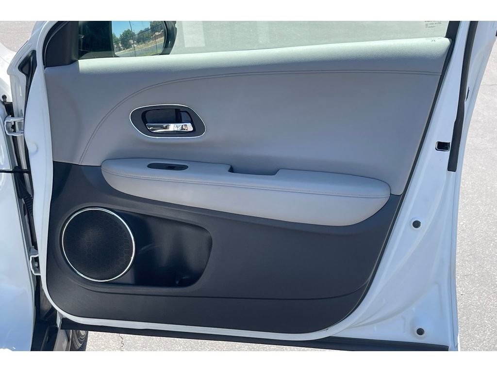 Used 2018 White Orchid Pearl Honda EX-L Navi image 22
