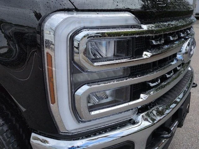 New 2026 Agate Black Metallic Ford F-250® Lariat® image 10