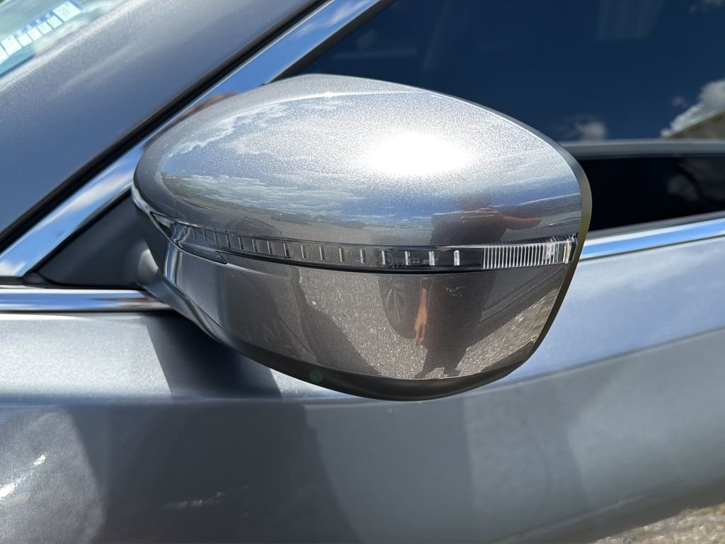 Used 2020 Gray Nissan SV image 23