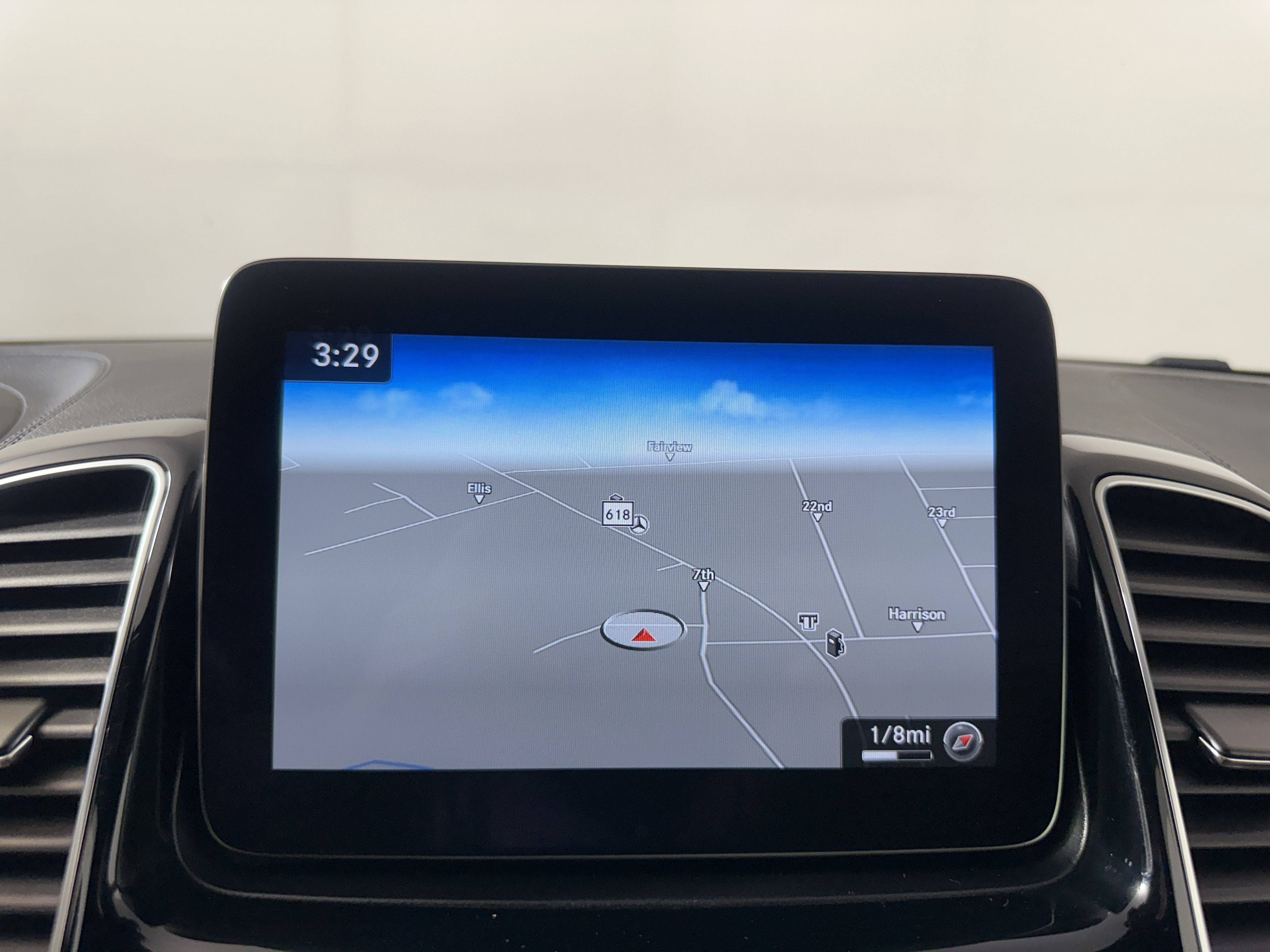 Used 2017  Mercedes-Benz GLS 550 image 15