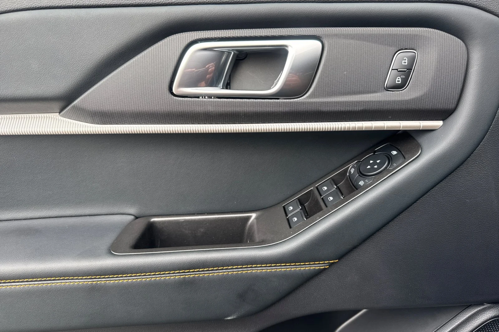 New 2027 Avalanche Gray Ford Tremor® image 12