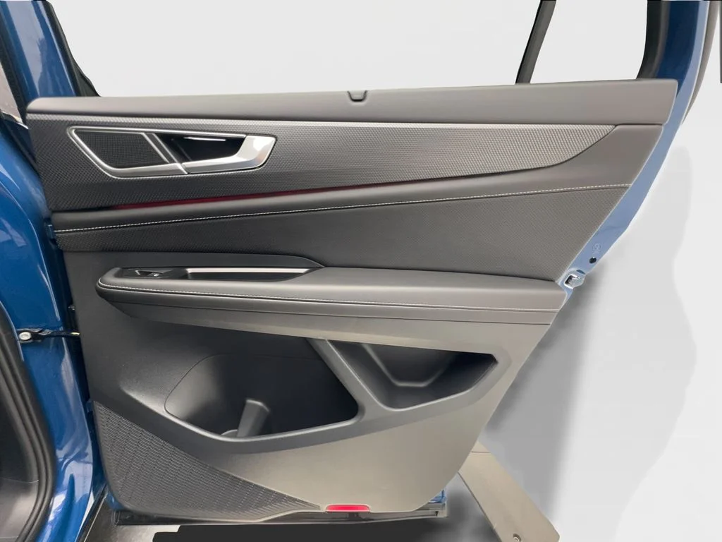 Used 2026 Blue Volkswagen 2.0T SEL R-Line Black image 30
