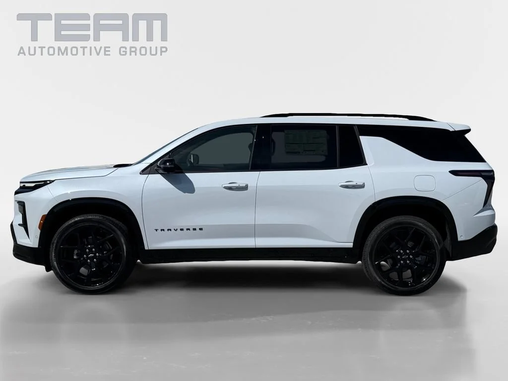 New 2026 Polar White Tricoat Chevrolet RS image 4