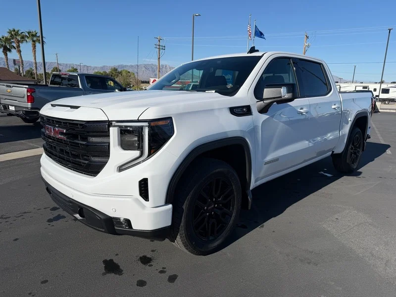 New 2026 Summit White GMC Elevation image 7