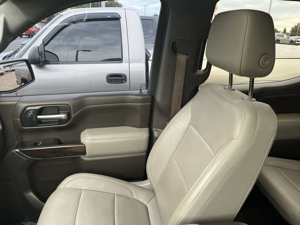 Used 2019 Gray GMC SLT image 22