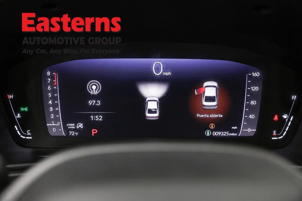 Used 2025 Red Honda SE image 17