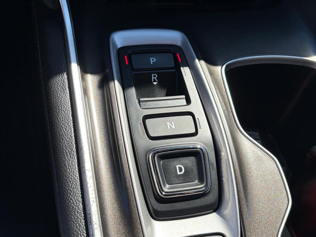 Used 2021 Lunar Silver Metallic Honda Touring image 14