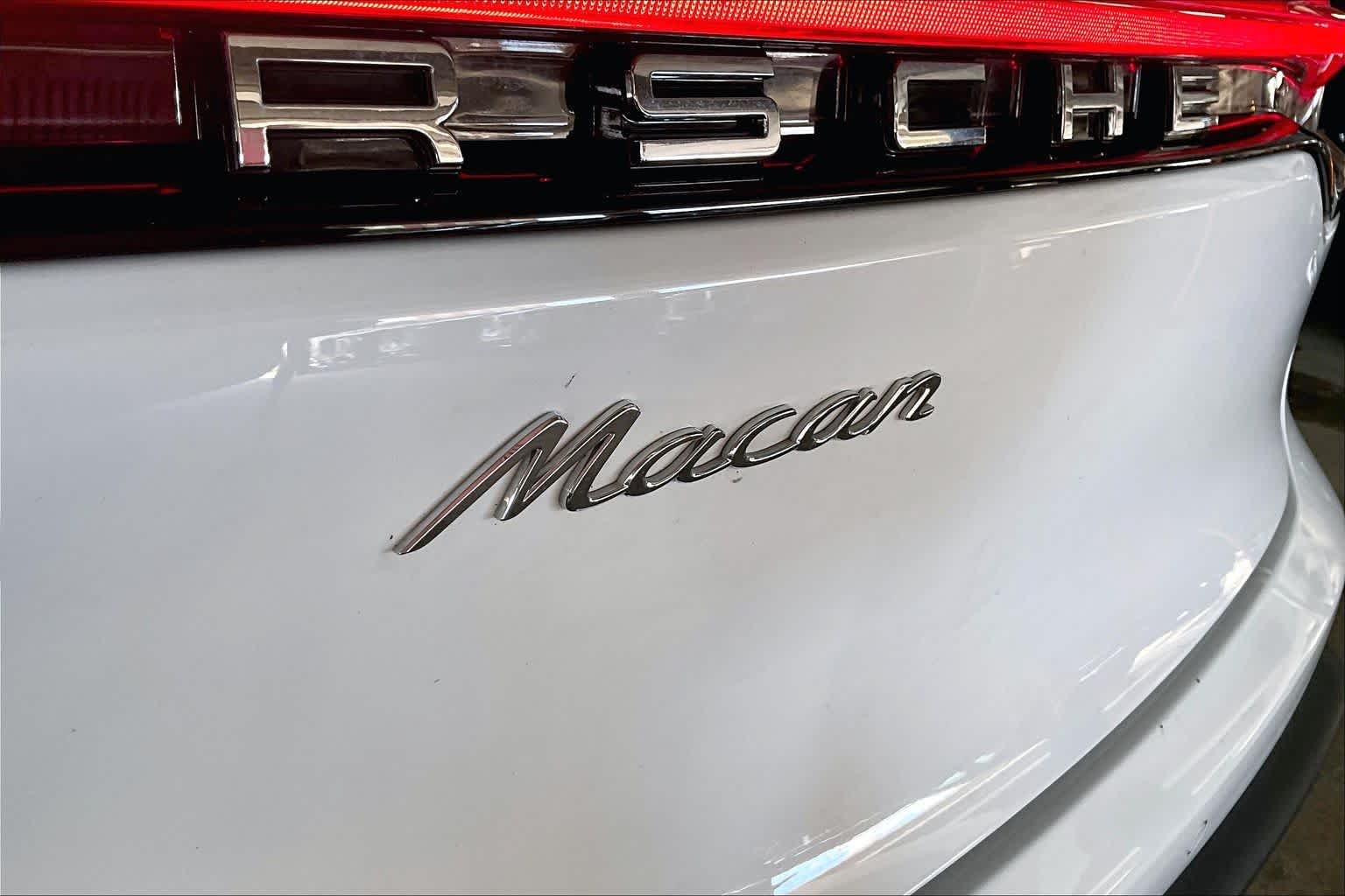 Used 2024 White Porsche T image 9