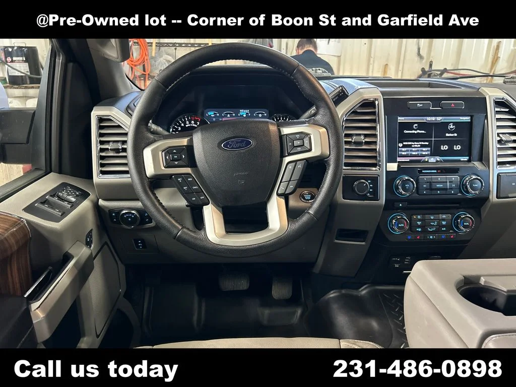 Used 2015 Silver Ford Lariat image 17