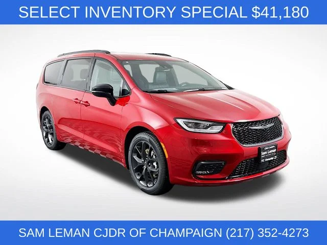 2026 Chrysler Pacifica Select's photo