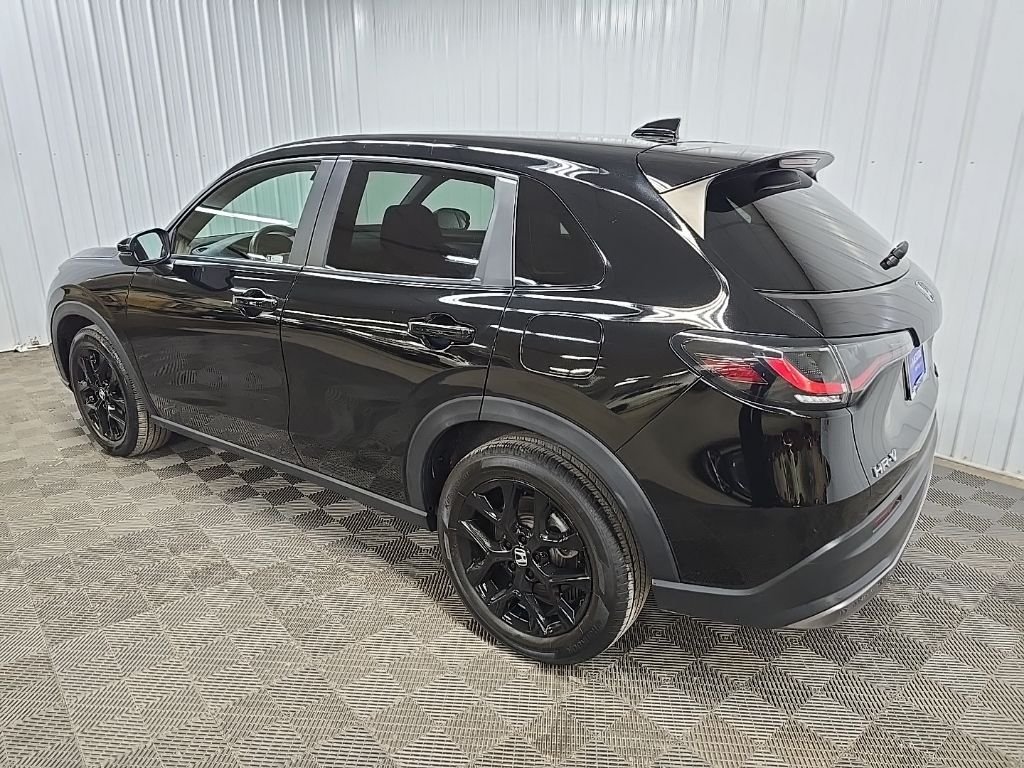 Used 2023 Black Honda Sport image 9