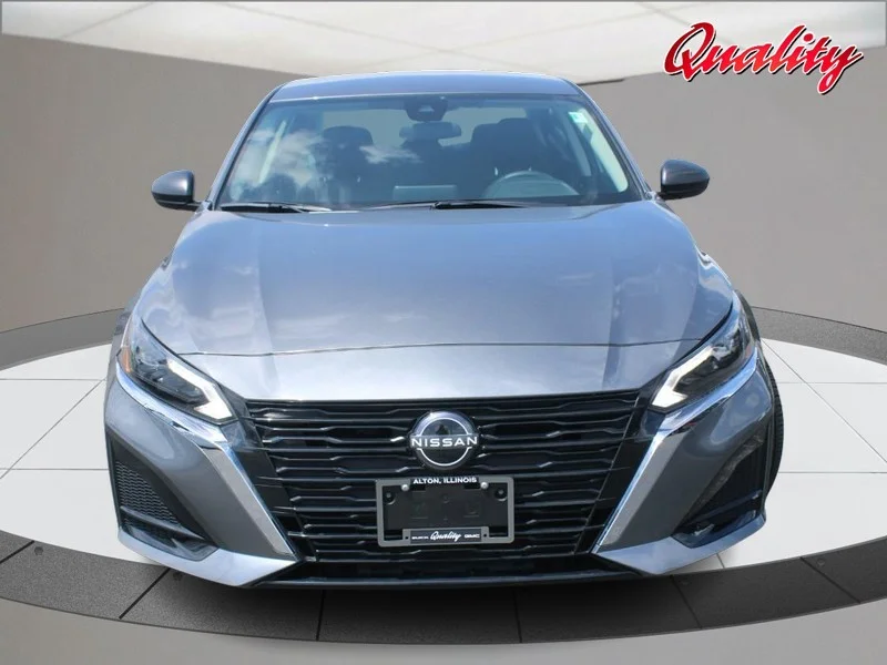 2025 Nissan Altima SV - Photo 10