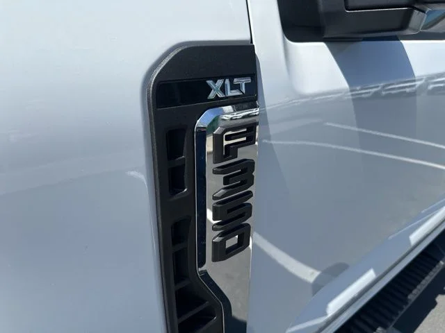 2025 Ford F-350 Super Duty XLT - Photo 15