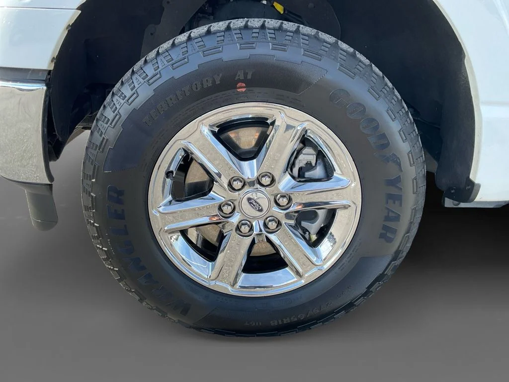Used 2025 White Ford XLT image 14