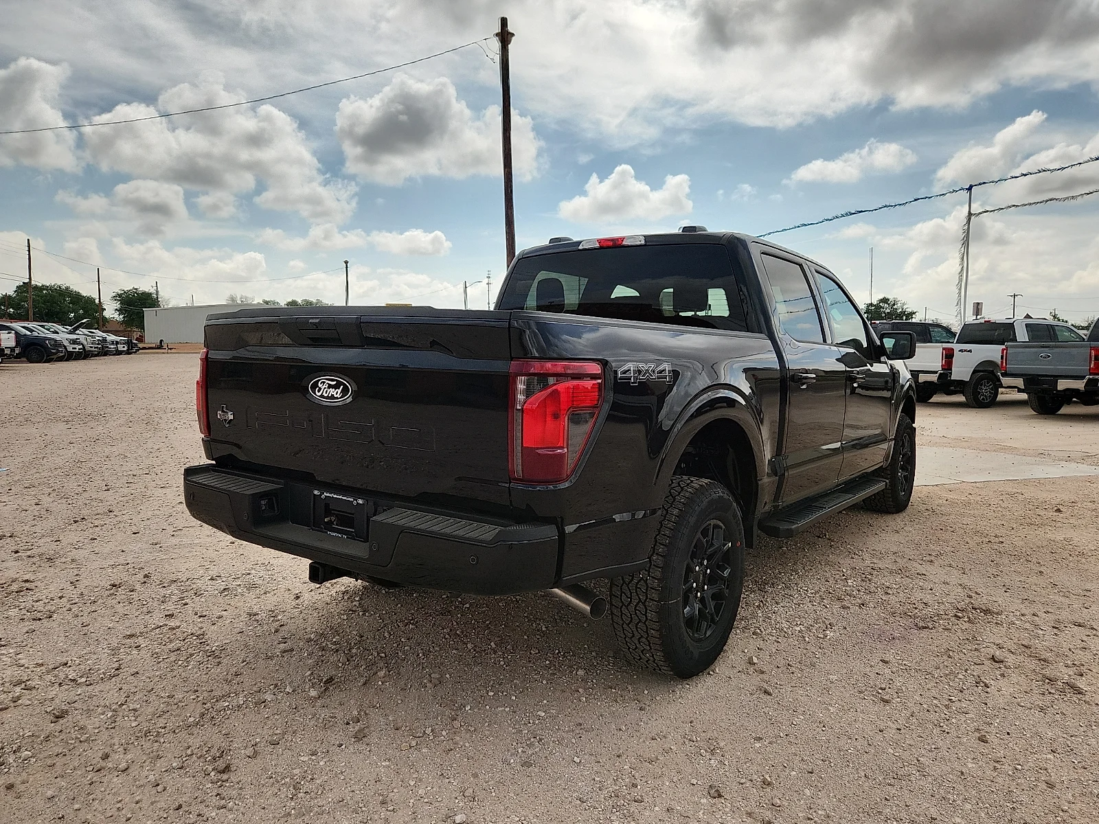 New 2026 Agate Black Metallic Ford XLT image 7
