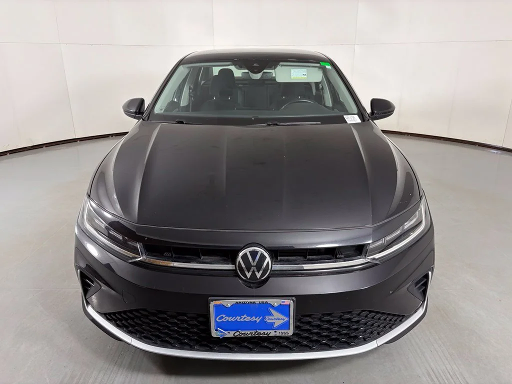 Used 2025 Black Volkswagen 1.5T S image 3