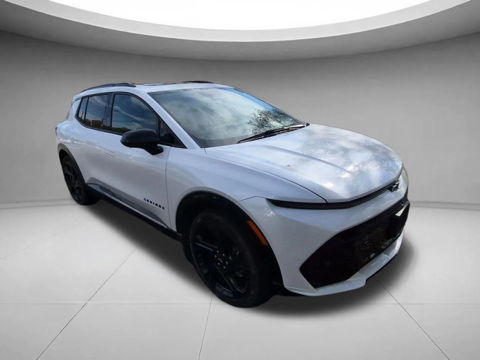 Used 2025  CHEVROLET RS image 3