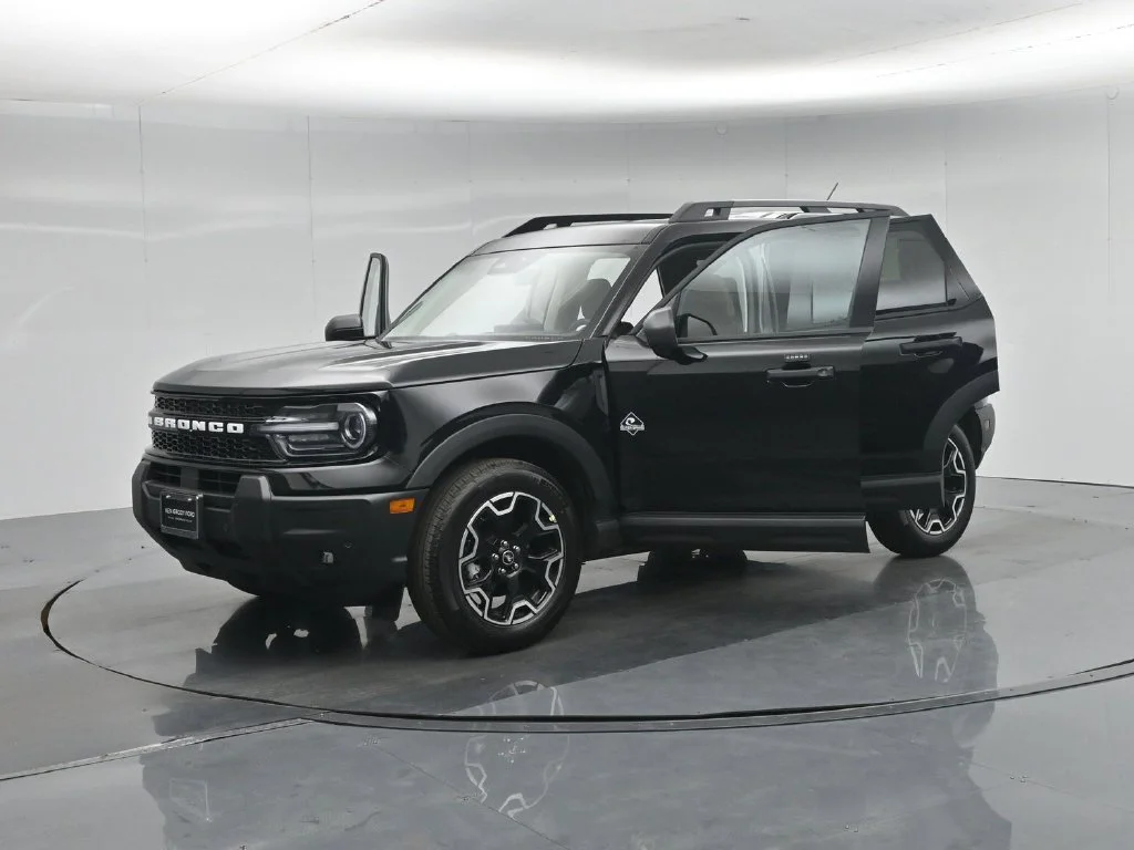New 2026 Shadow Black Ford Outer Banks image 30