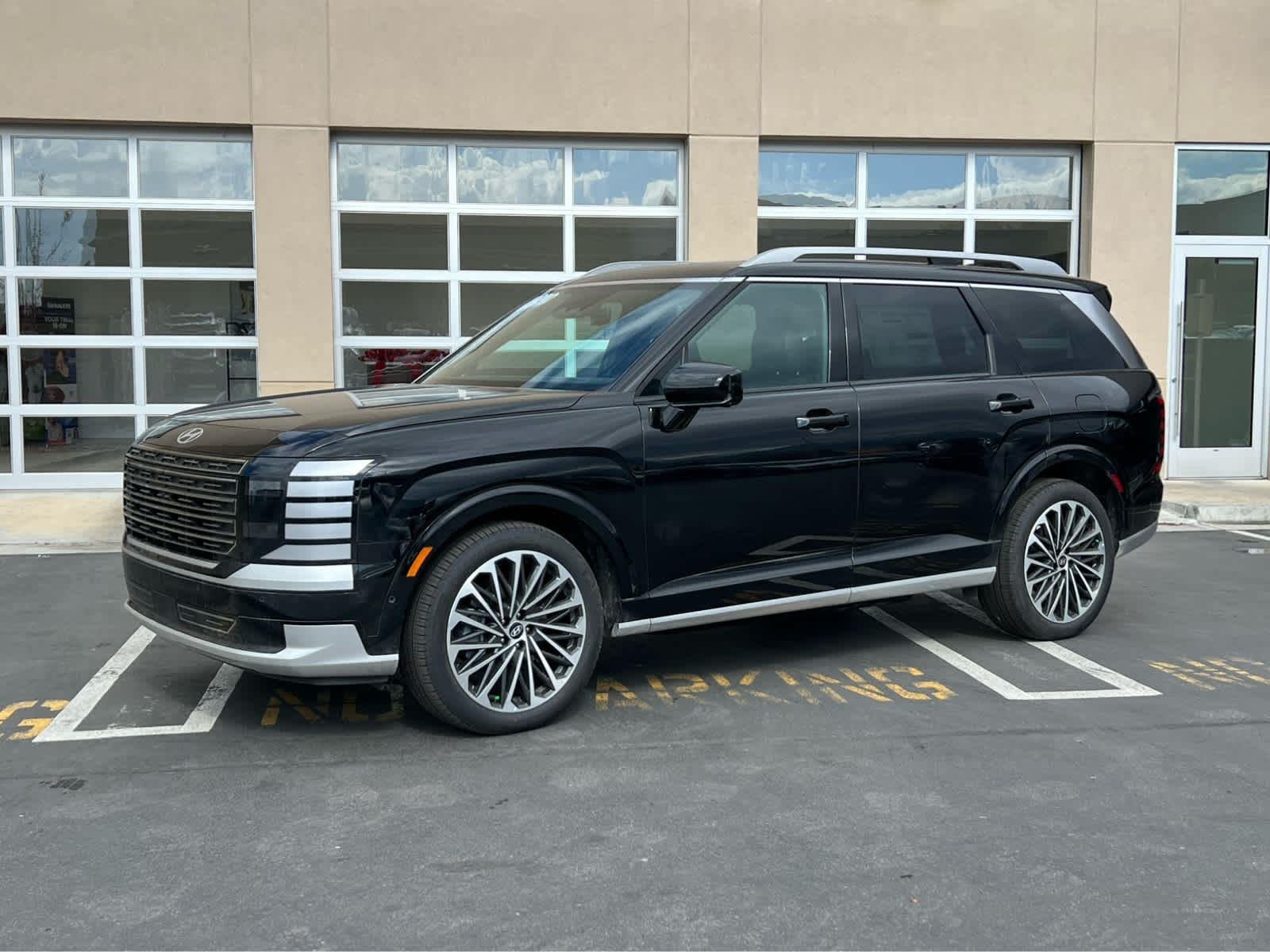 2026 Hyundai Palisade Calligraphy Hybrid AWD's photo