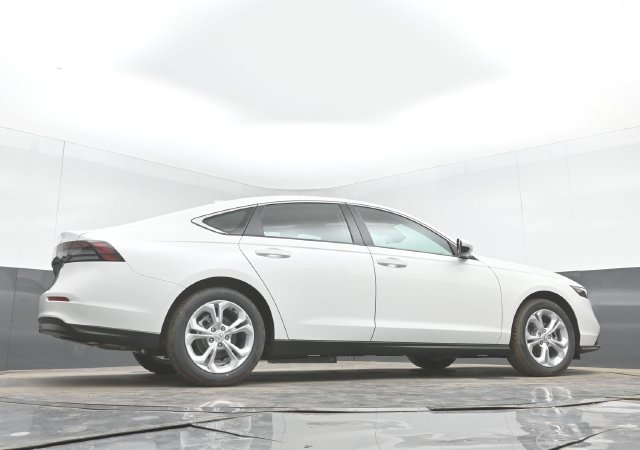 New 2026 Platinum White Pearl Honda LX image 35
