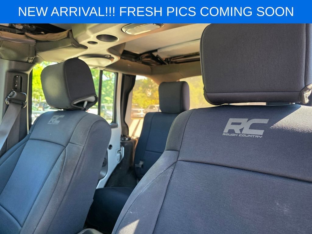 Used 2009 Silver Jeep X image 9