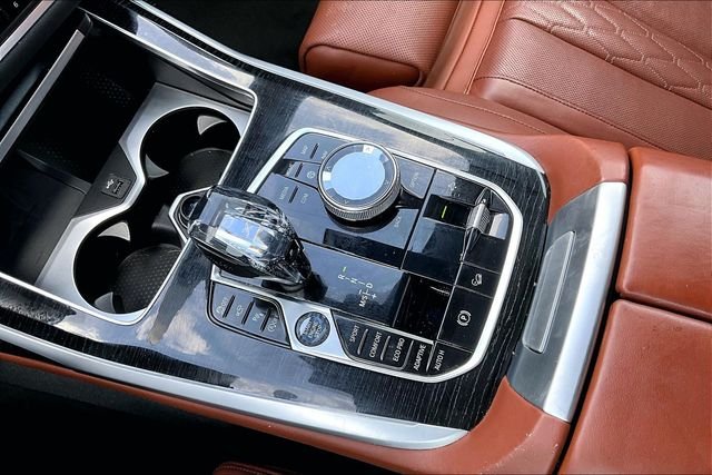 Used 2019 Gray BMW xDrive40i image 26