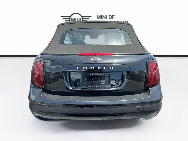 New 2026 Black MINI Signature Plus image 5