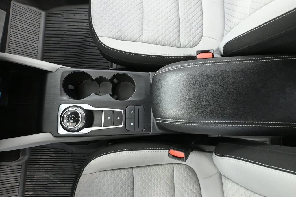 Used 2023 White Ford Active image 26