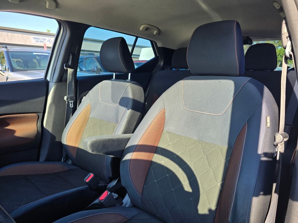 2018 Nissan Kicks SR - Photo 15