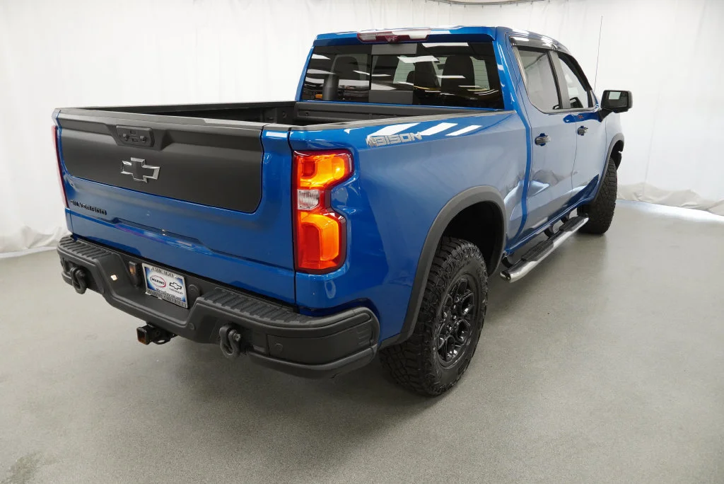 Used 2023 Glacier Blue Metallic Chevrolet ZR2 image 6