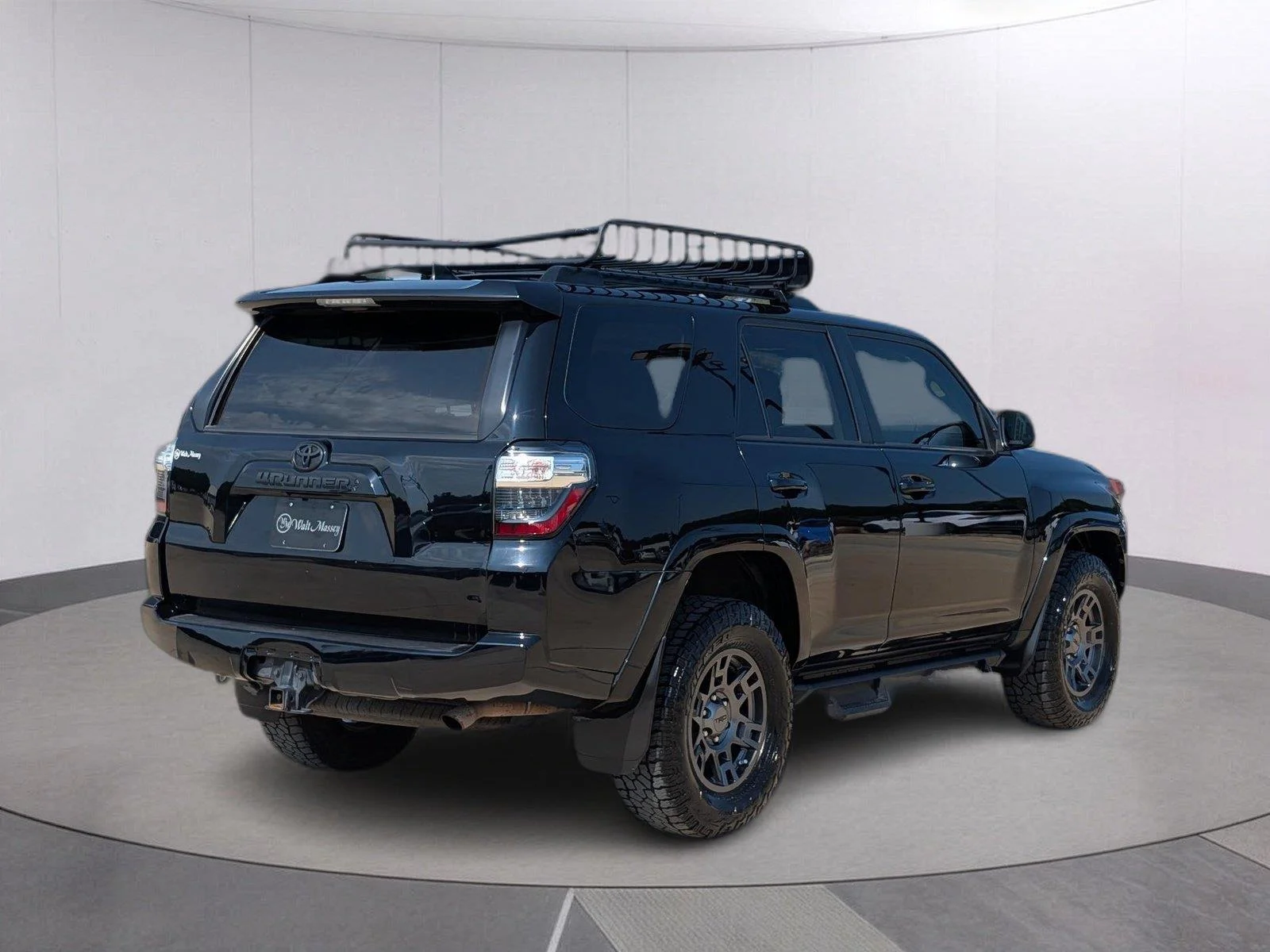 Used 2020 Midnight Black Metallic Toyota Venture image 7