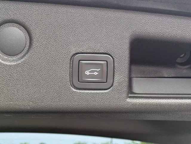 Used 2018 Gray Chevrolet LT image 25