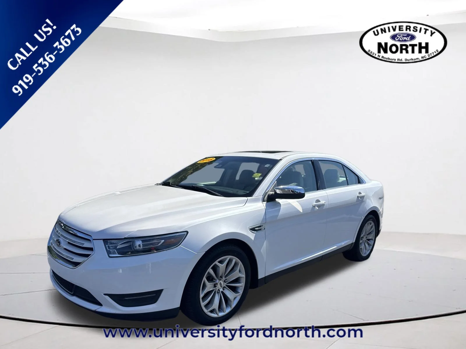 Used 2018 White Platinum Clearcoat Metallic Ford Limited image 3