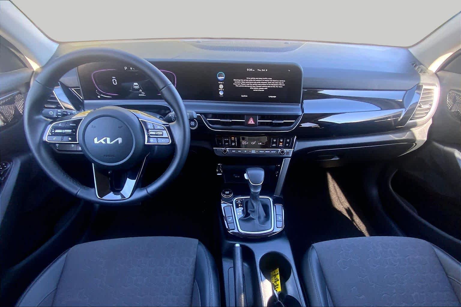 Certified Used 2025 Pluton Blue/Black Roof Kia S image 14